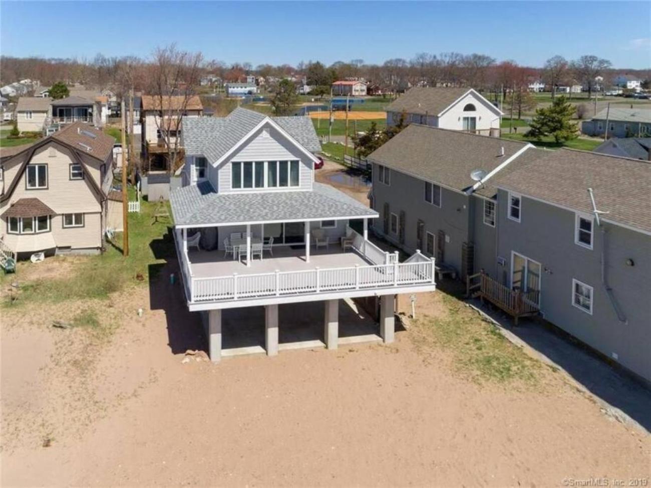 Cozy Beach - Direct Waterfront! East Haven Екстериор снимка