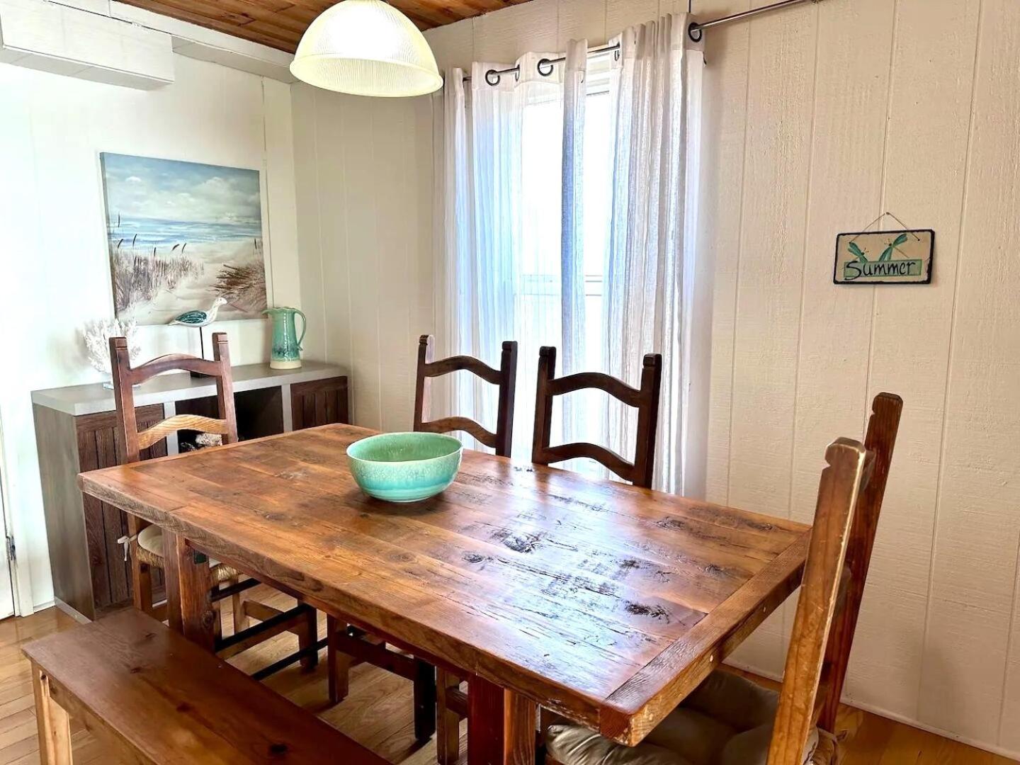 Cozy Beach - Direct Waterfront! East Haven Екстериор снимка